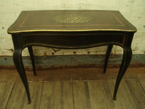 boulle table in container