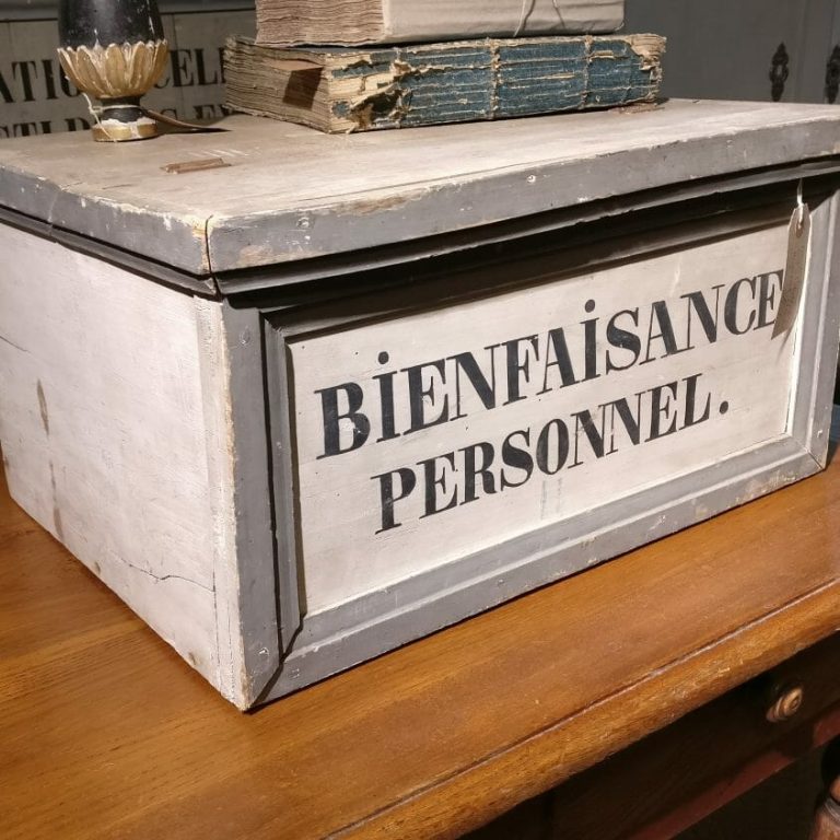 Large French filing box