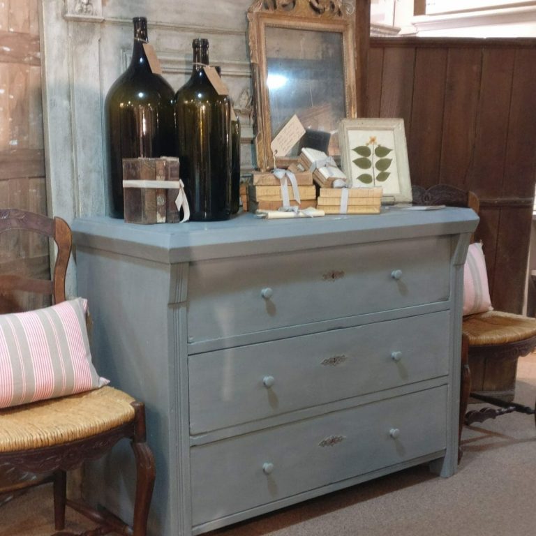 Large painted chest of drawers