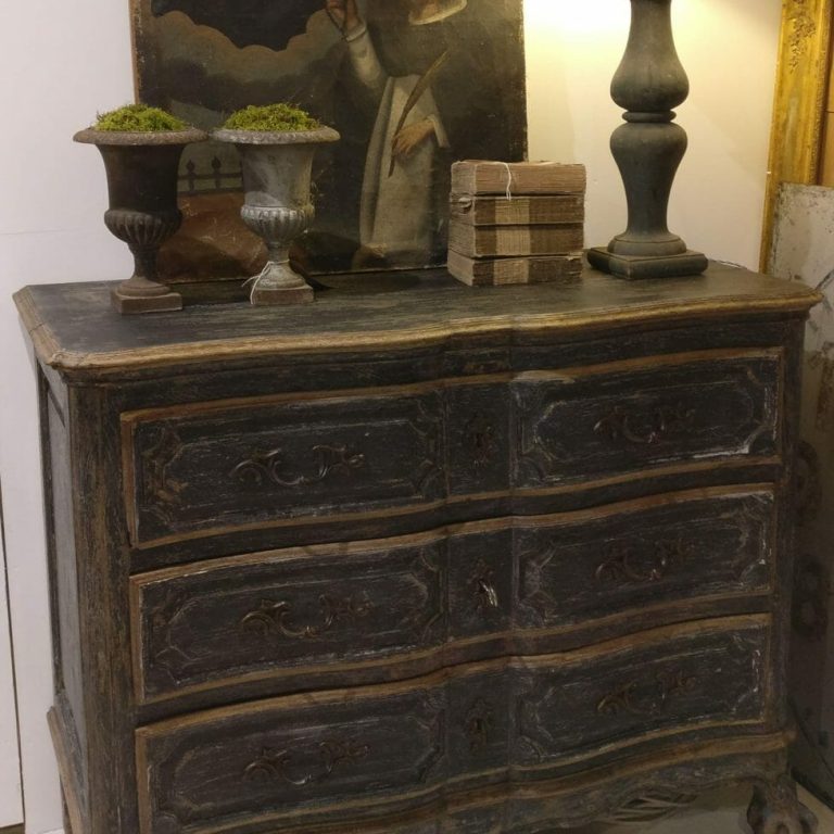 Large three drawer 18th century chest of drawers