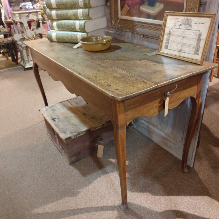 French oak cabriole leg table